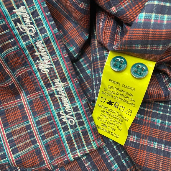 Robert Graham Plaid Button Up Flip Cuff Shirt - Picture 15 of 16